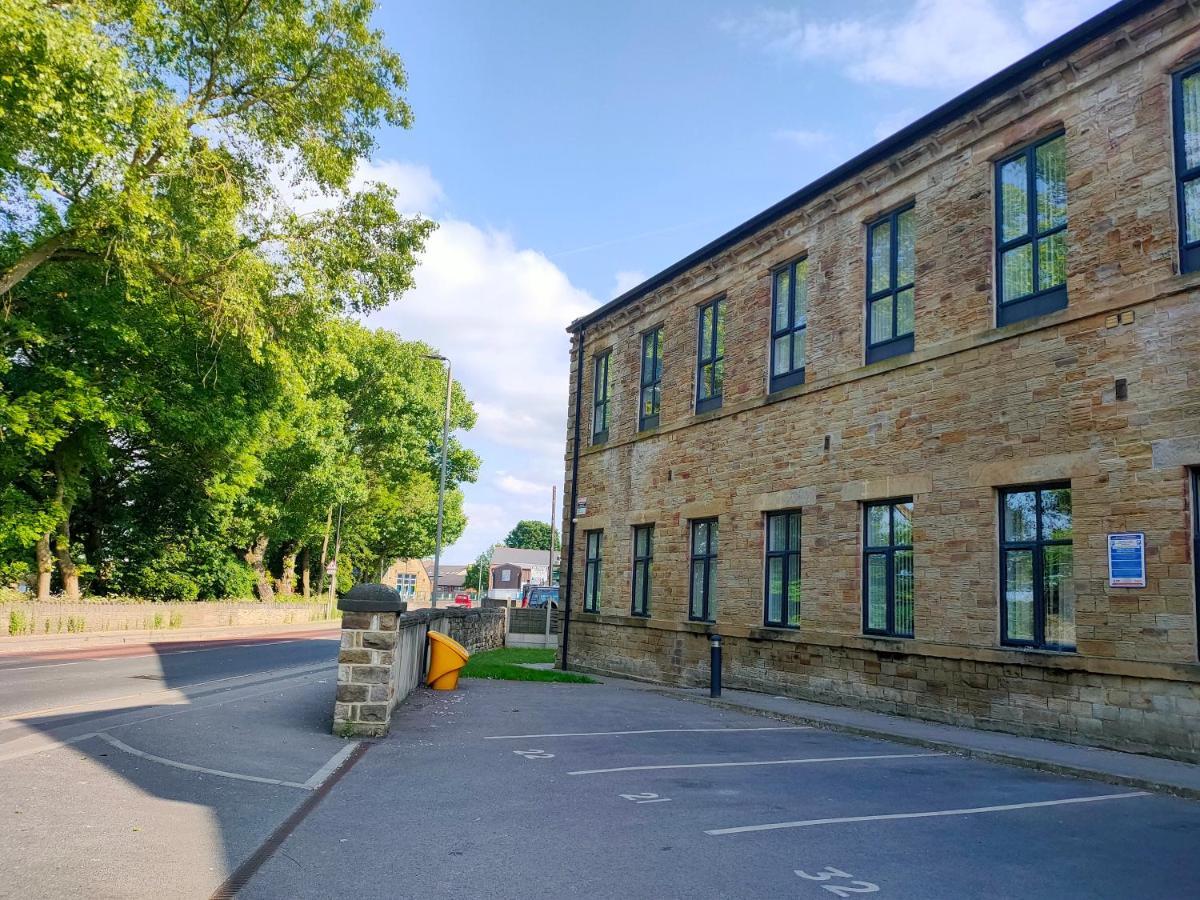 Ossett Butterfly Apartment מראה חיצוני תמונה